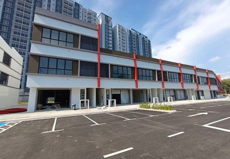 Jalan Menara U8, Bukit Jelutong