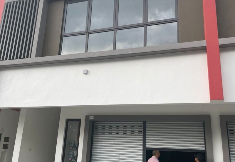 Jalan Menara U8, Bukit Jelutong