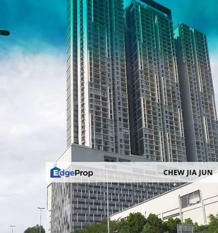 1851 sqft Big Size 4 + 1 Room Sfera Residensi, Bandar Putra Permai, Seri Kembangan, Selangor, Seri Kembangan