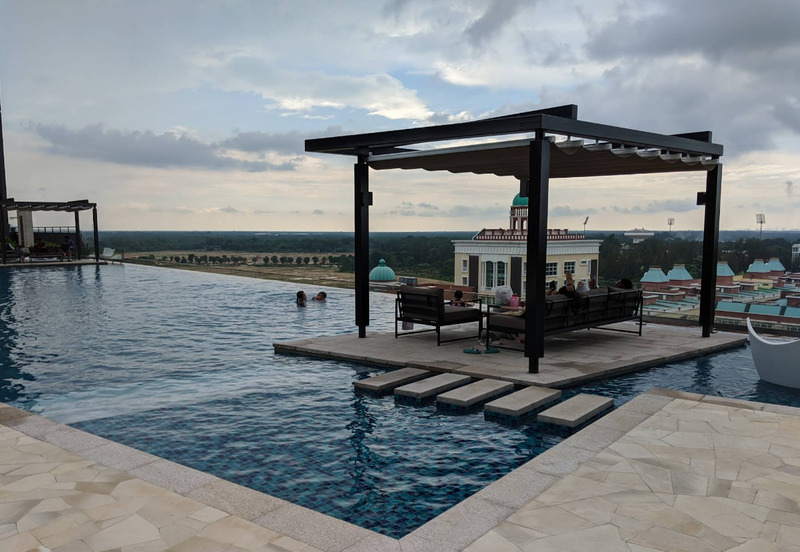 Gravit8 @ Klang South