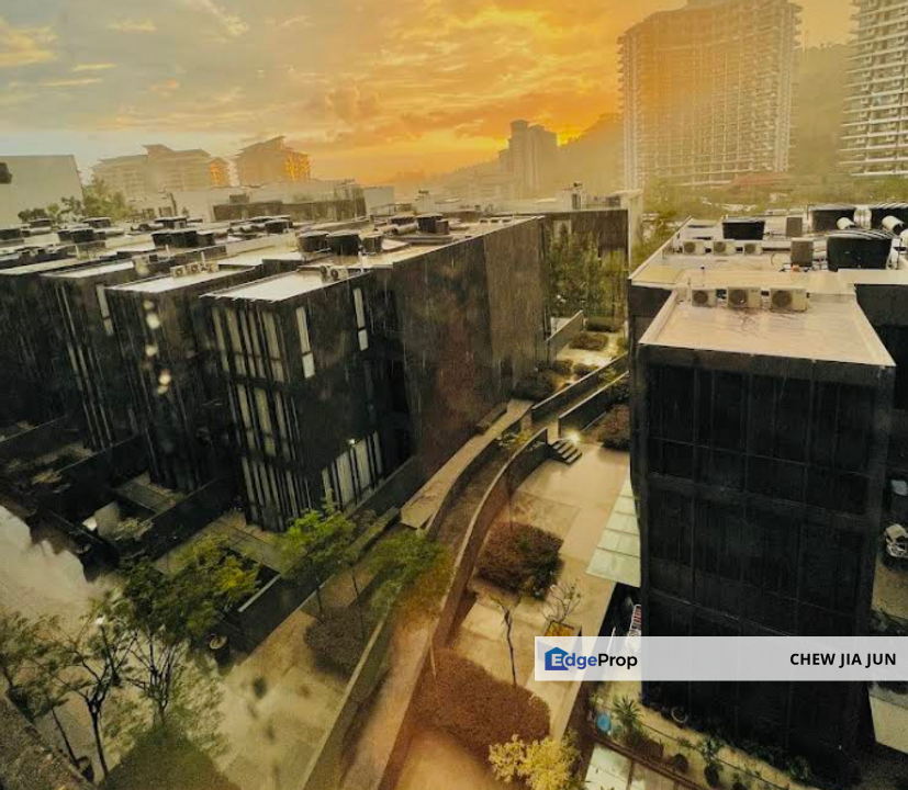 Strata 4 Storey Terrace @ Damansara Perdana Petaling Jaya, Selangor, Damansara Perdana