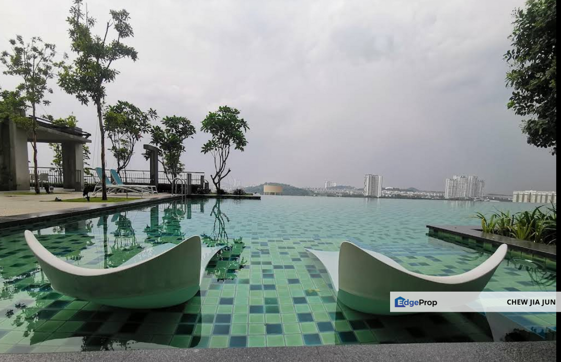  Sfera Residensi, Bandar Putra Permai, Seri Kembangan, Selangor, Puchong