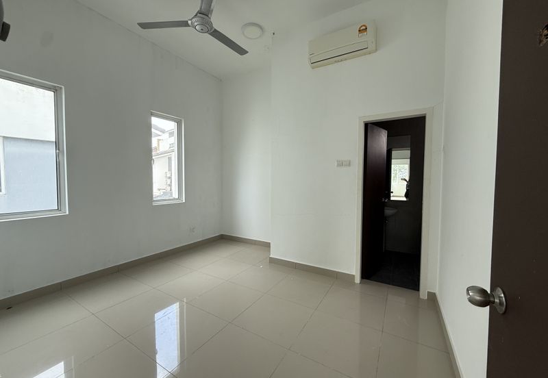 Taman Sunway Wellesley | Semi-D | Bukit Mertajam | Original Unit | 5 Bedrooms | Non Flooded Area