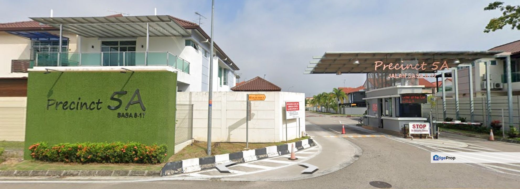 RENOVATED CLUSTER HOUSE TAMAN GAYA Mount Austin Molek Permas Tebrau, Johor, Ulu Tiram