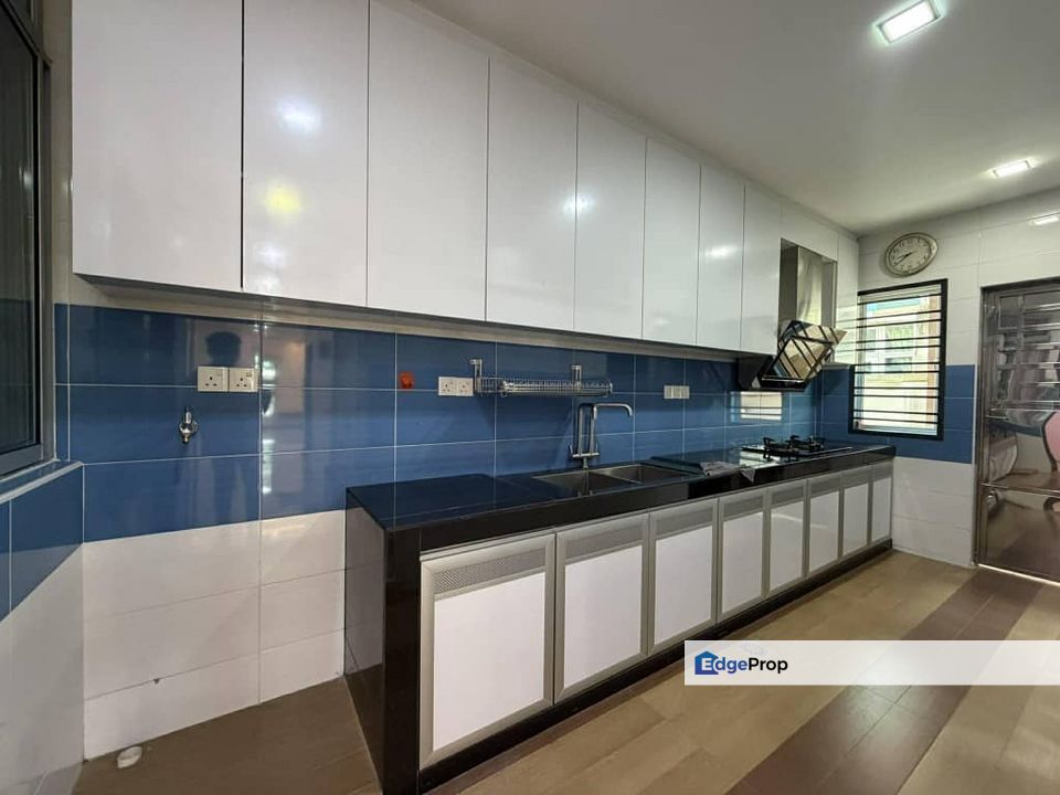 RENOVATED CLUSTER HOUSE TAMAN GAYA Mount Austin Molek Permas Tebrau, Johor, Ulu Tiram