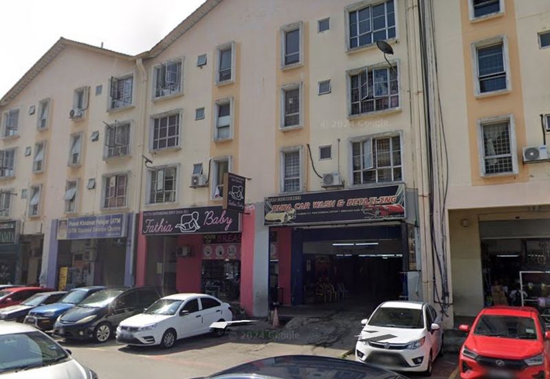 For Rent: 3-Storey Corner Shop @ Seksyen 7, Shah Alam