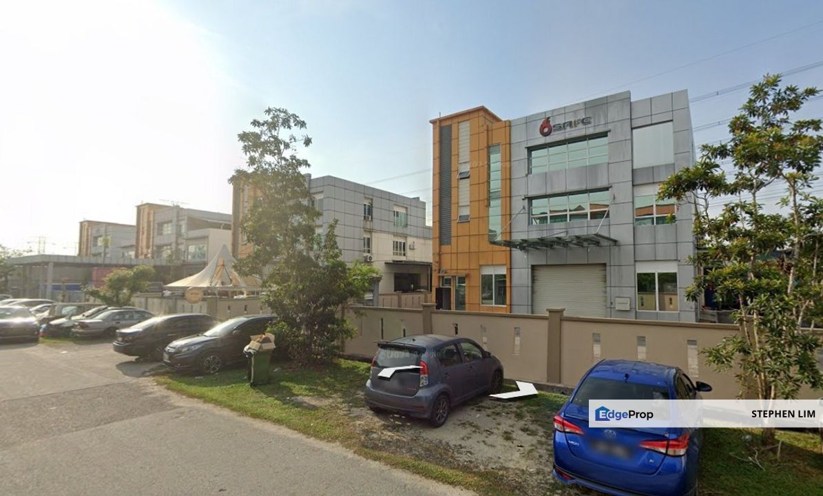 Taman Perindustrian Tasik Perdana 1.5 Storey Semi D 65' x 125' Renovated Move In Condition, Selangor, Sepang