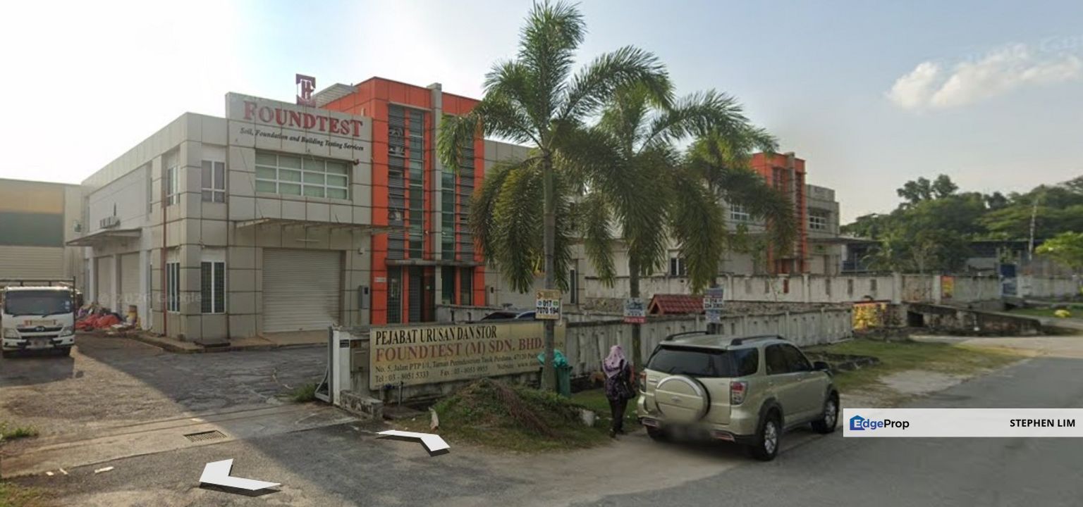 Taman Perindustrian Tasik Perdana 1.5 Storey Semi D 65' x 125' Renovated Move In Condition, Selangor, Sepang