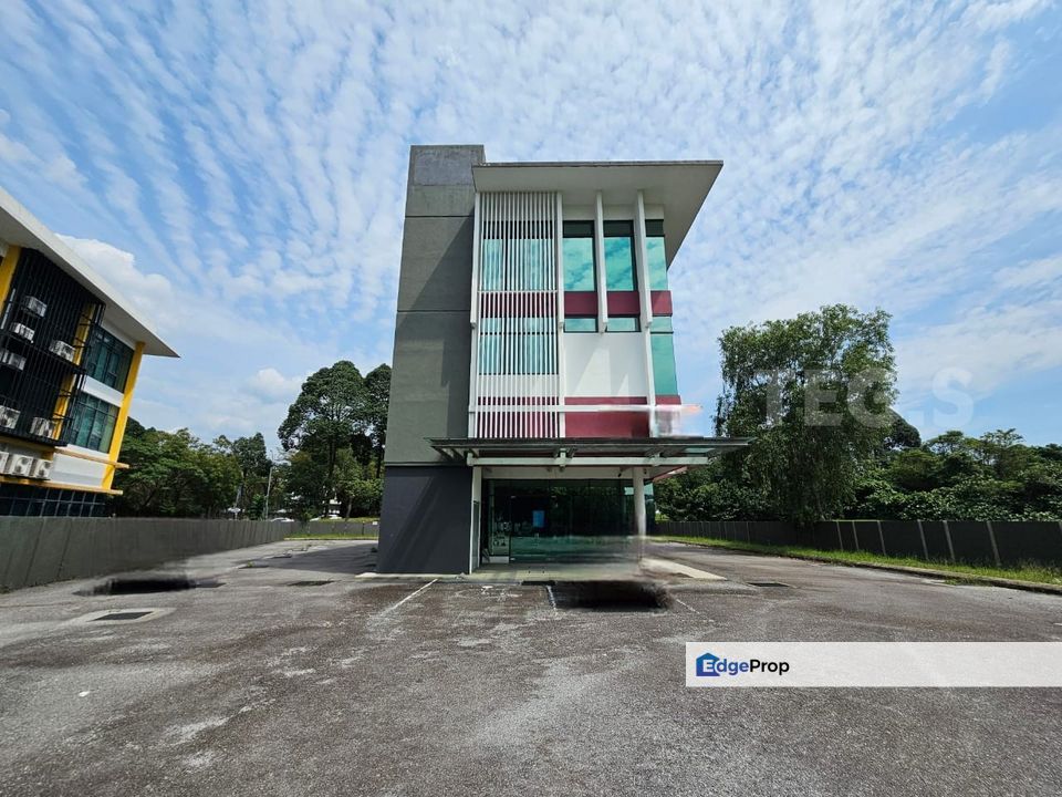 Anggerik Vanilla Kota Kemuning Behind McDonald Starbucks Commercial Bungalow Shoplot For Rent with 32 private parking Bay, Selangor, Klang