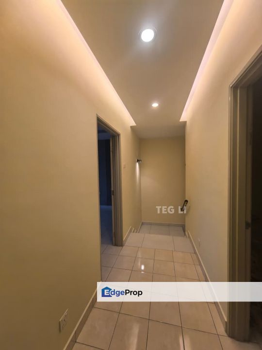Kota Kemuning Antilla Lagoon Villas Duplex Townhouse For Sale AAAA Stock, Selangor, Shah Alam
