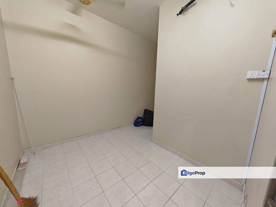 Bandar Bukit Tinggi 2 Klang Vanessa Home Double Storey Terrace House For Sale Renovated, Selangor, Klang