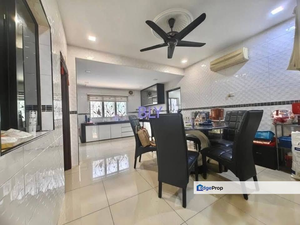 Bandar Bukit Tinggi 2 Klang Double Storey Terrace House Endlot For Sale with Land, Selangor, Klang