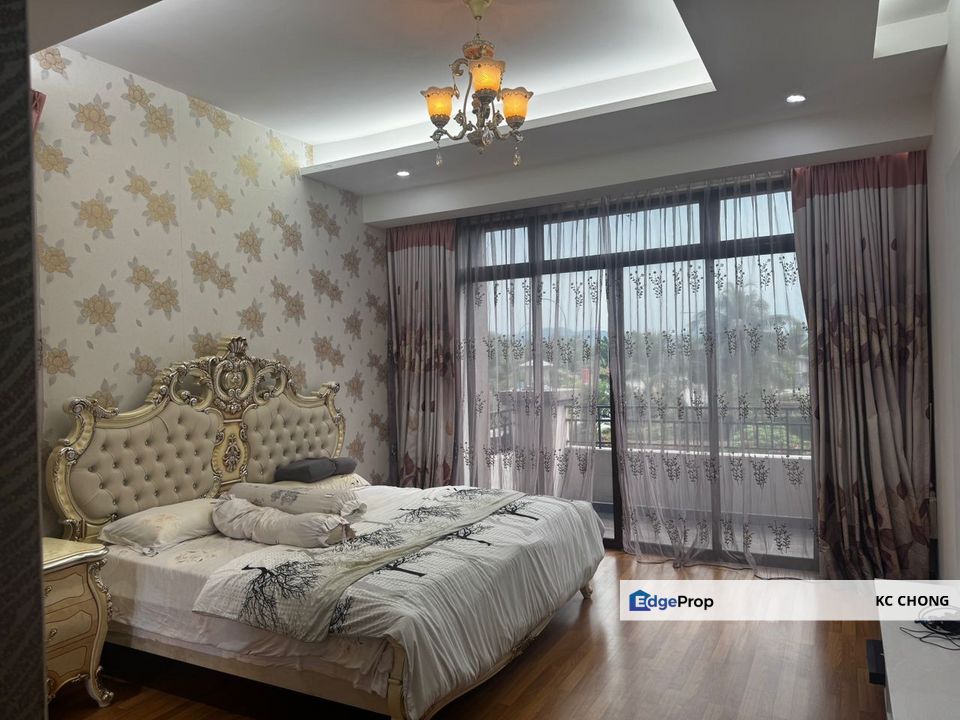 3-story bungalow in Diamond City for Sale, Selangor, Semenyih