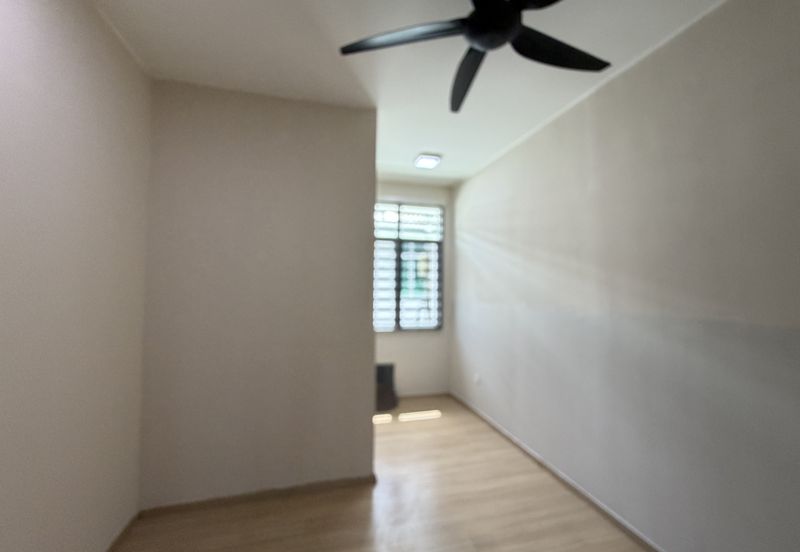 Jalan Adenium Bukit Beruntung Rawang 