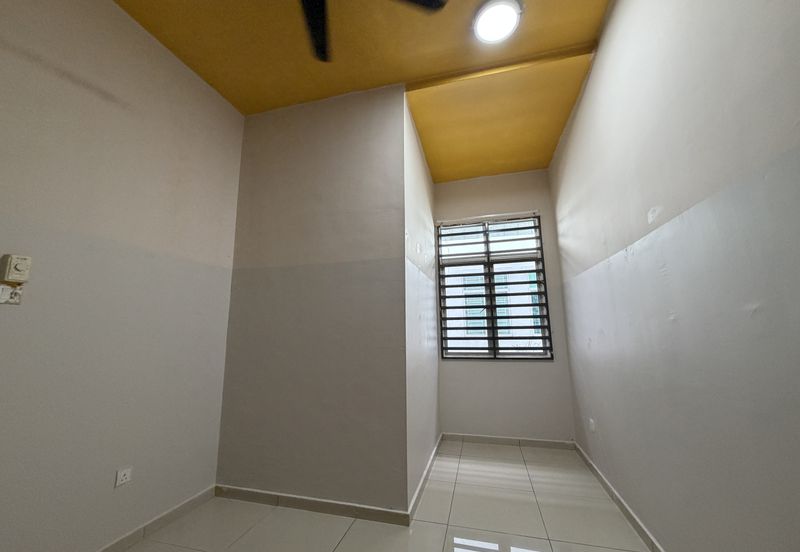 Jalan Adenium Bukit Beruntung Rawang 