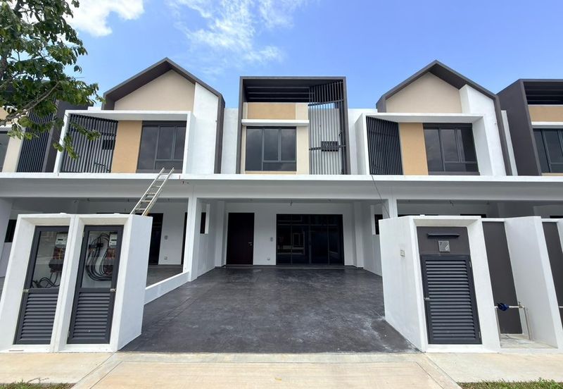 Valeria Garden Homes (Danau Flora)