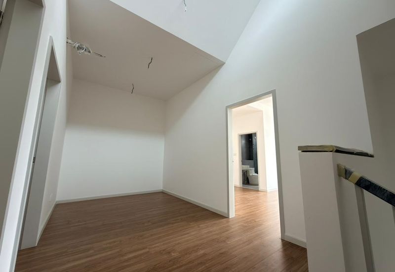 Valeria Garden Homes (Danau Flora)