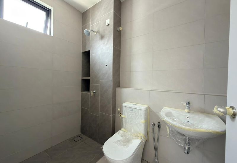 Valeria Garden Homes (Danau Flora)