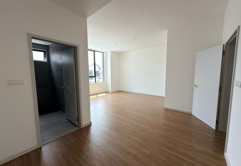 Valeria Garden Homes (Danau Flora)