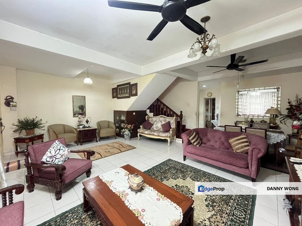 Jalan Pekaka Seksyen 8 Kota Damansara , Selangor, Kota Damansara