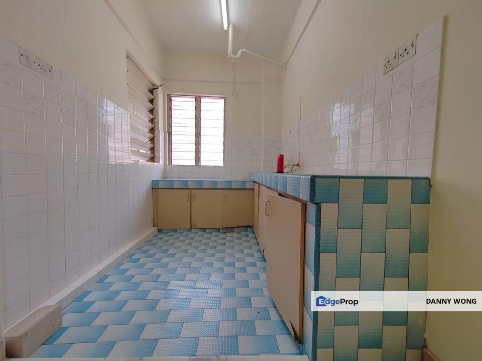 Nuri Apartment Taman Bukit Idaman Selayang, Selangor, Gombak