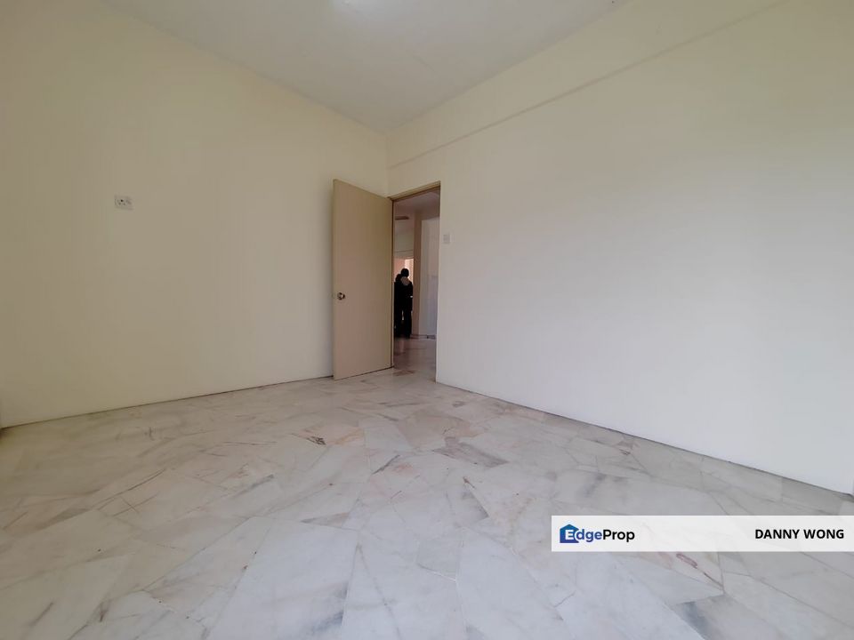 Nuri Apartment Taman Bukit Idaman Selayang, Selangor, Gombak