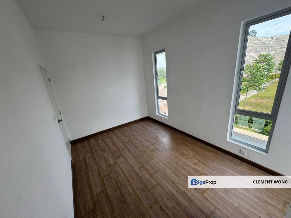 Garland 2 Endlot Kota Emerald Rawang near Anggun city Aeon Mall, Selangor, Rawang