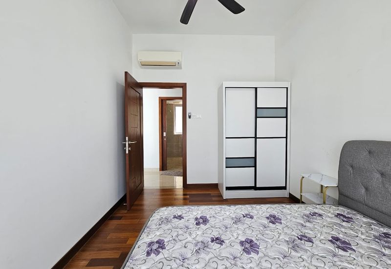 Paradiso Nuova Medini