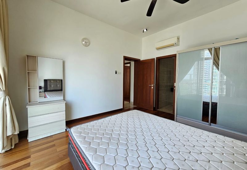 Paradiso Nuova Medini