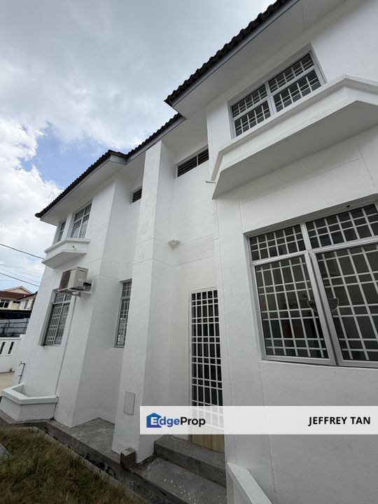 A Booming Penang Silicon Island ongoing Project nearby SEMI-Detached undervalued House for Sale, Penang, Batu Maung