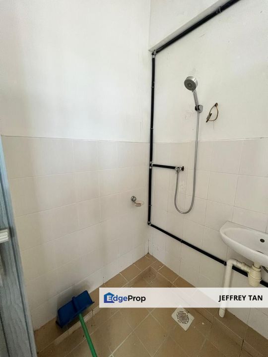 Stop Renting, Start Owning! Affordable Freehold Apartment in Strategic Relau Location., Penang, Relau