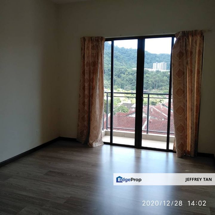 Iconic Skies - High Rise with 4 units/ floor , Penang, Relau