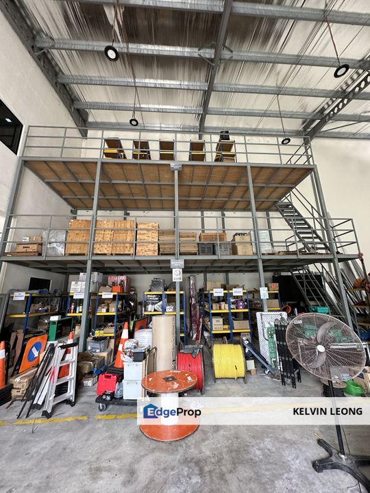 Hi Tech 6 Industrial Park, 1.5 storey Semi D for sale , Selangor, Semenyih