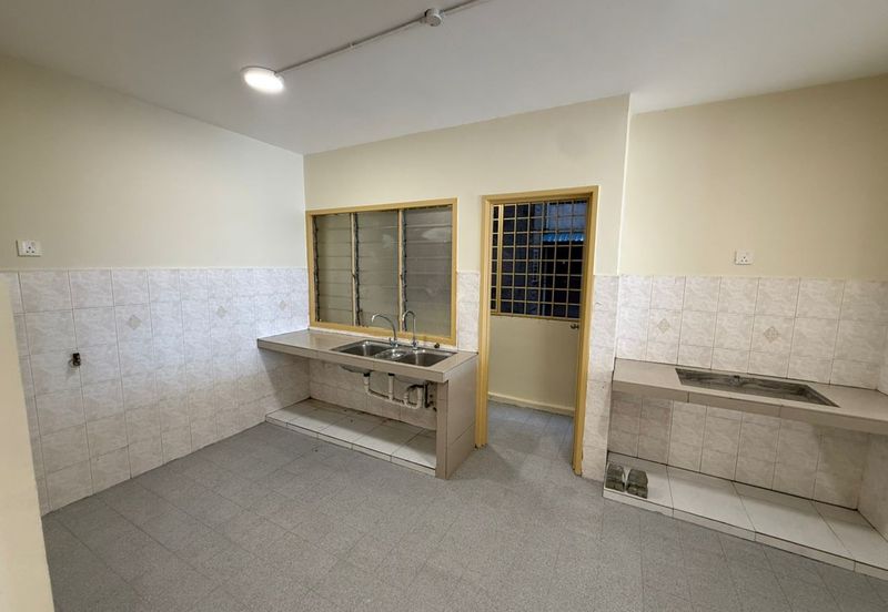 SRI INTAN 2, ID STYLISH HOME,FULLY FURNISHED, MOVE IN CONDITION