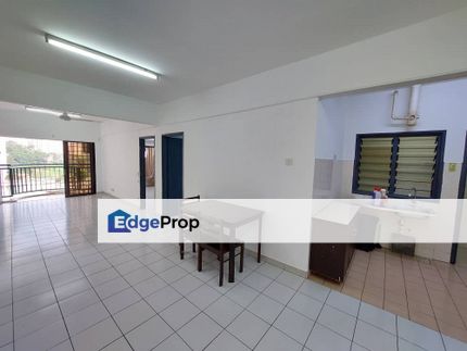 IXORA APARTMENT MOVE IN CONDITION, HILLTOP APARTMENT, KLCC AND POOL VIEW, Kuala Lumpur, Kepong