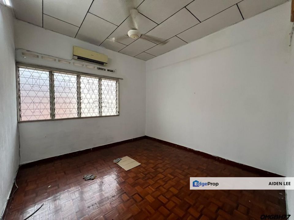 Taman Tepi Sungai Klang 2 Storey Superlink House For Sale, Selangor, Klang