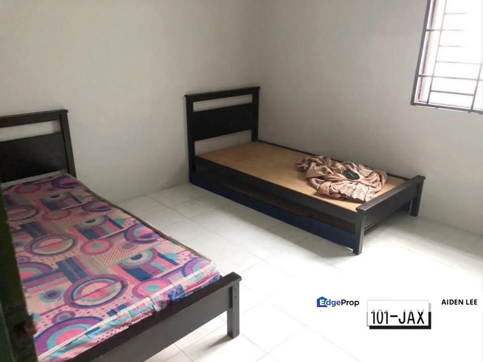 Batu Belah Klang Double Storey House For Sale, Selangor, Klang