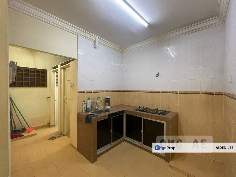 Bandar Bukit Tinggi 2 Flat 650Sqft Ground Floor For Sale, Selangor, Klang