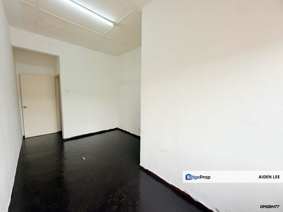 Kapar Batu 10 Pekan Kapar Double Storey House For Rent, Selangor, Kapar 