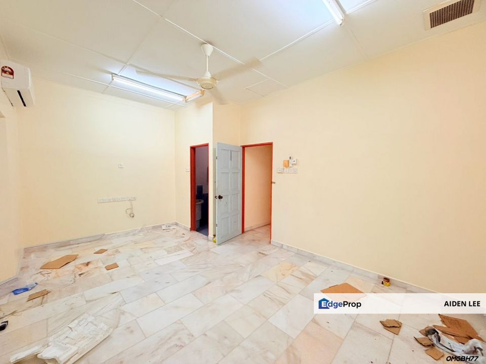 Kapar Batu 10 Pekan Kapar Klang 2 Storey House For Rent, Selangor, Kapar 