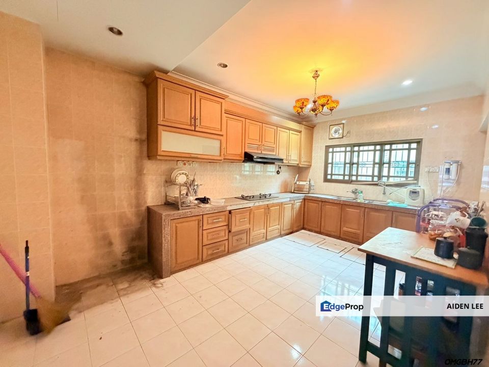 Pekan Kapar Klang 2 Storey Adjoining House For Sale, Selangor, Kapar 