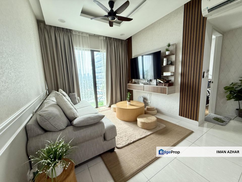 LUXURY APARTMENT WITH DIRECT ACCESS TO LRT Linq Sky Residences @ Datum Jelatek, Kuala Lumpur, Ampang