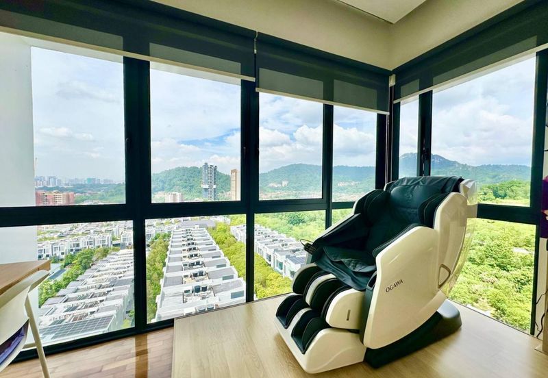 16 Quartz Melawati Condominium