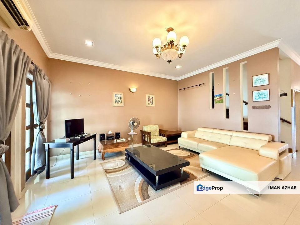 RENOVATED SPACIOUS 2 Storey Semi-D @ D’Cempaka Seksyen 9 Bandar Baru Bangi FOR SALE!, Selangor, Bangi