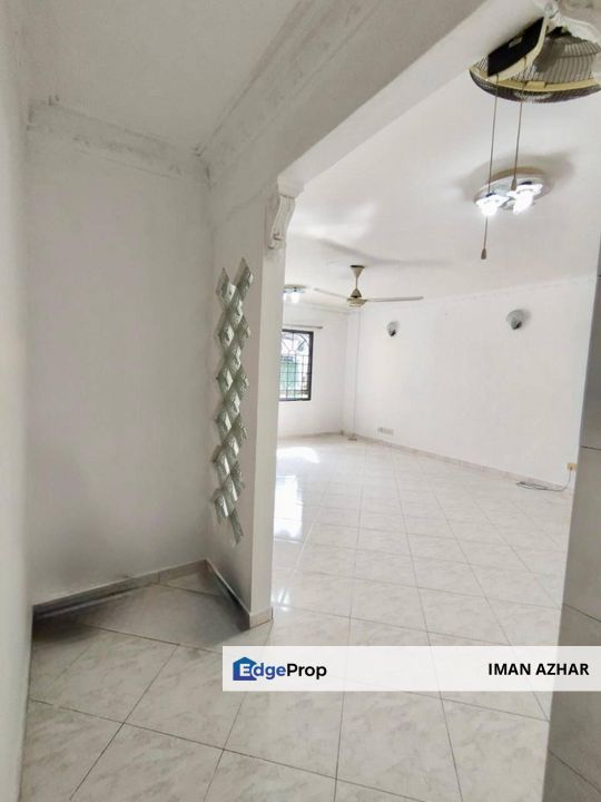 PARTLY FURNISHED Saujana Apartment, Damansara Damai Petaling Jaya, Selangor FOR RENT!, Selangor, Damansara Damai