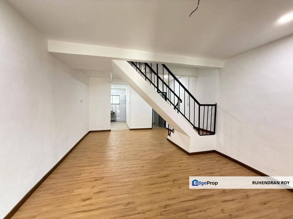 End Lot House Taman Nora, Ulu Tiram, Johor, Ulu Tiram