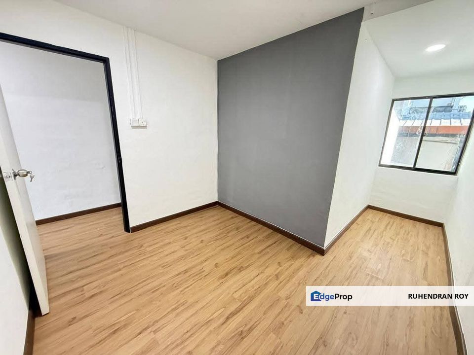 End Lot House Taman Nora, Ulu Tiram, Johor, Ulu Tiram