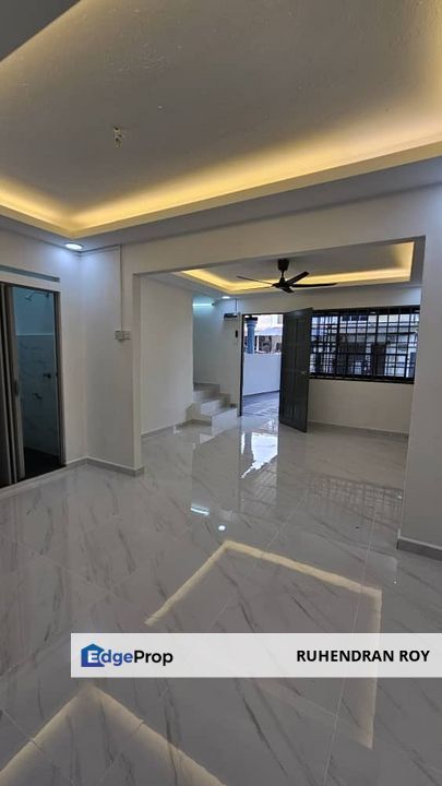 Double Storey Low Cost End Lot House Fully Renovated - Pasir Gudang, Johor, Johor, Pasir Gudang