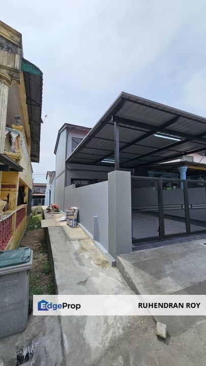 Double Storey Low Cost End Lot House Fully Renovated - Pasir Gudang, Johor, Johor, Pasir Gudang