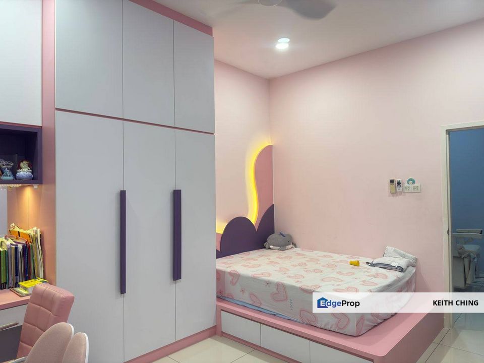 Bandar Cemerlang 3 Storey Cluster House Fully Extended Good Condition, Johor, Ulu Tiram